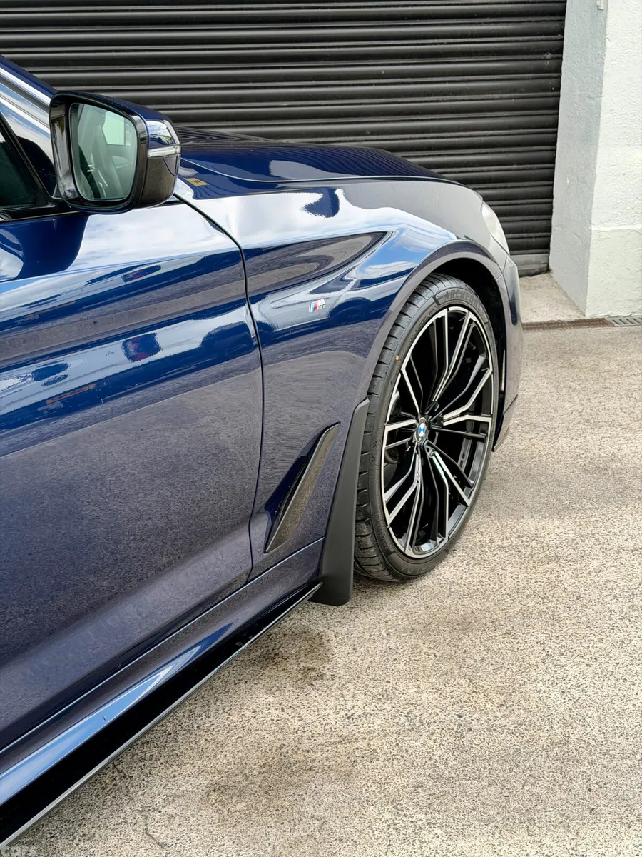 BMW 5-Series Saloon, Diesel, 2019, Blue