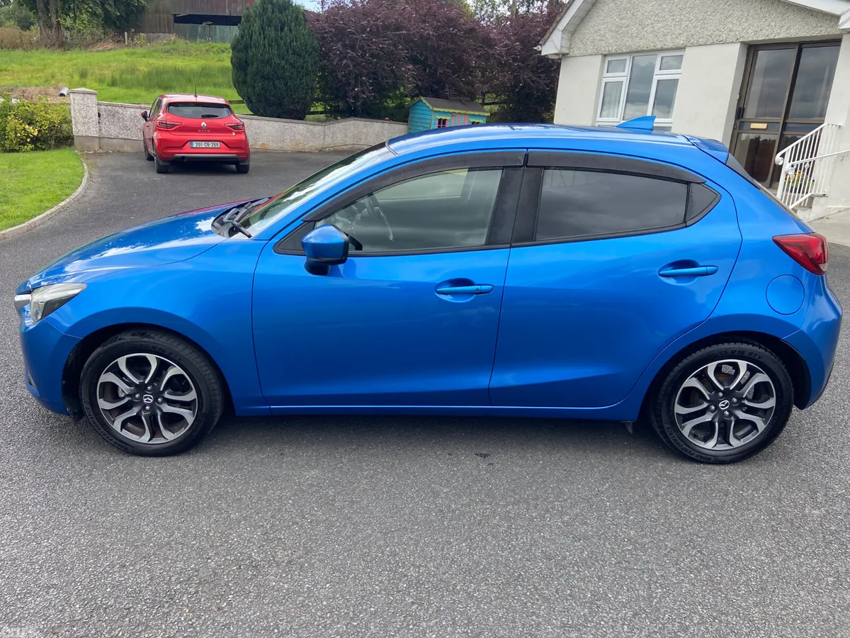 Mazda Demio MPV, Diesel, 2017, Blue