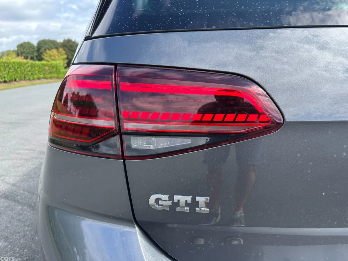 Volkswagen Golf Hatchback, Petrol, 2018, Grey