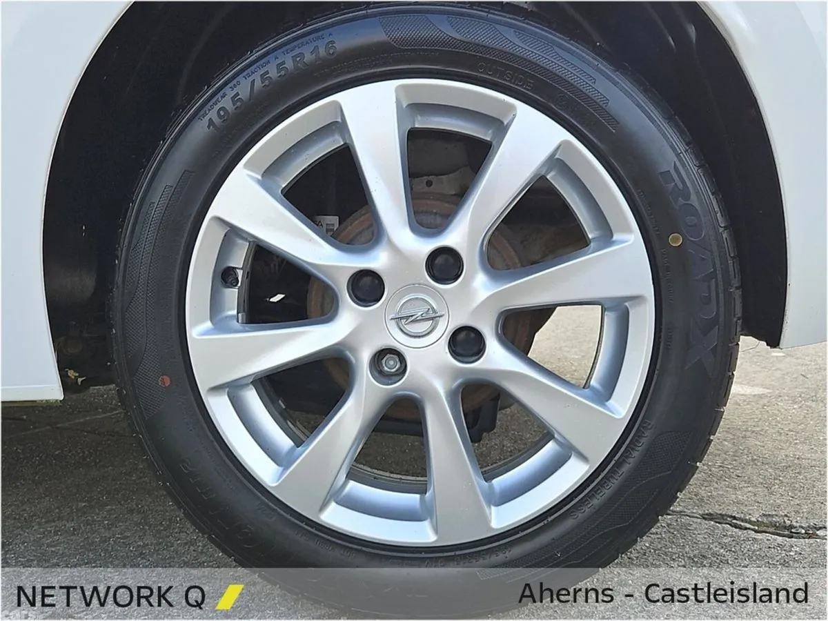 Opel Corsa Hatchback, Petrol, 2023, White