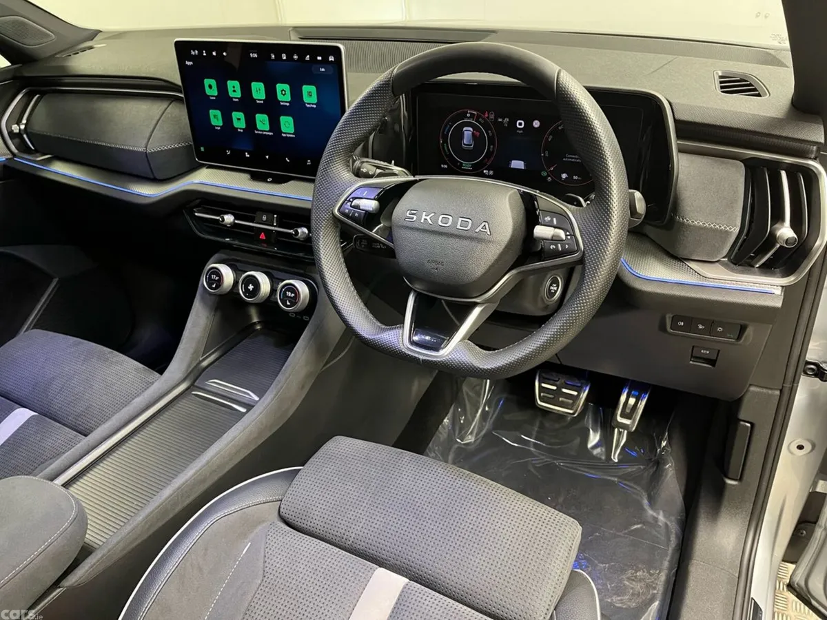 Skoda Kodiaq SUV, Petrol Hybrid, 2026, Silver