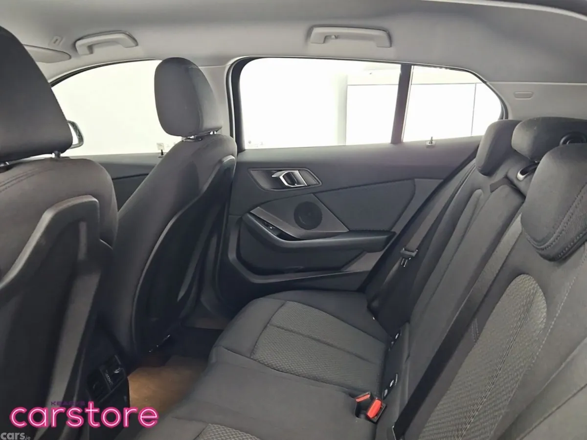 BMW 1-Series Hatchback, Diesel, 2020, Blue