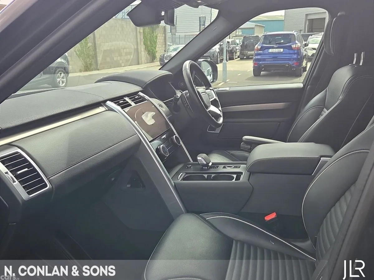 Land Rover Discovery SUV, Diesel, 2024, Grey