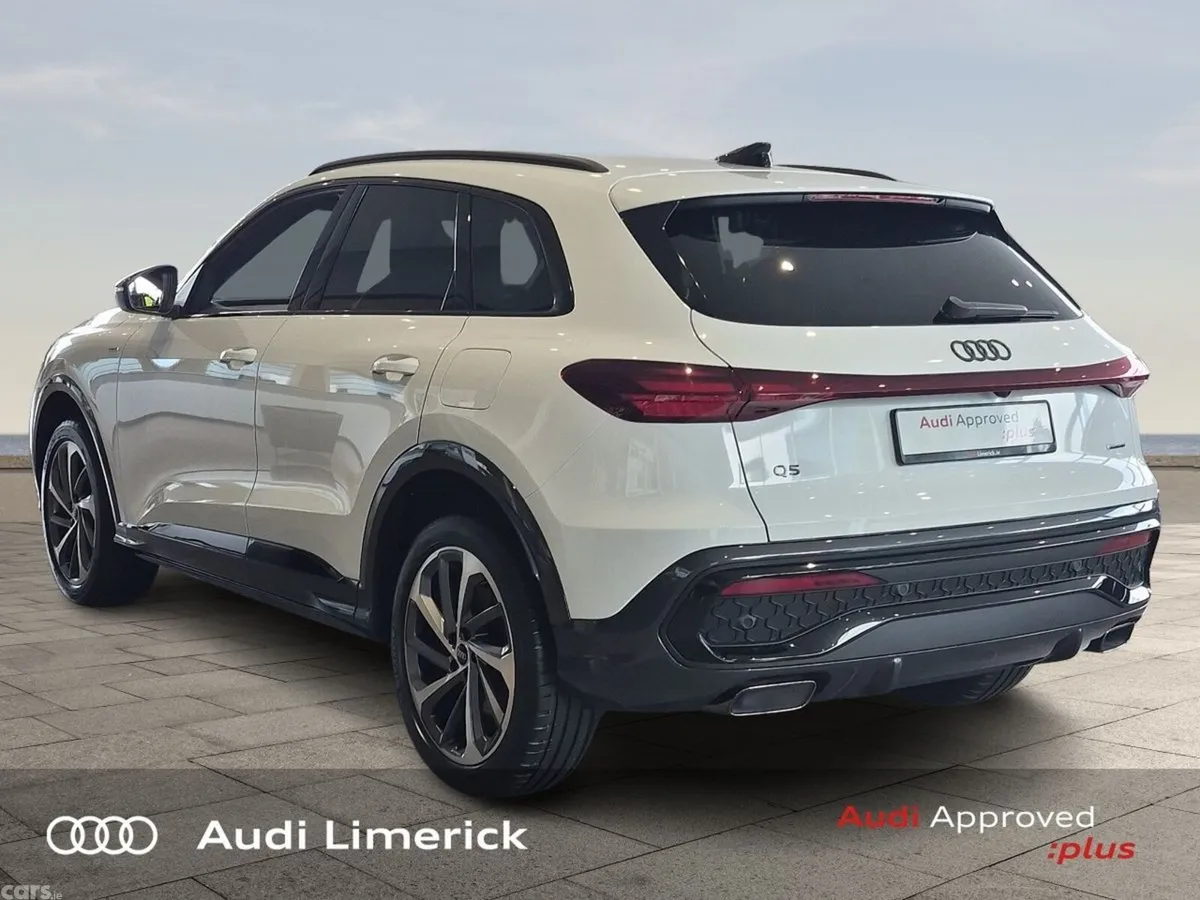 Audi Q5 SUV, Petrol Plug-in Hybrid, 2026, White