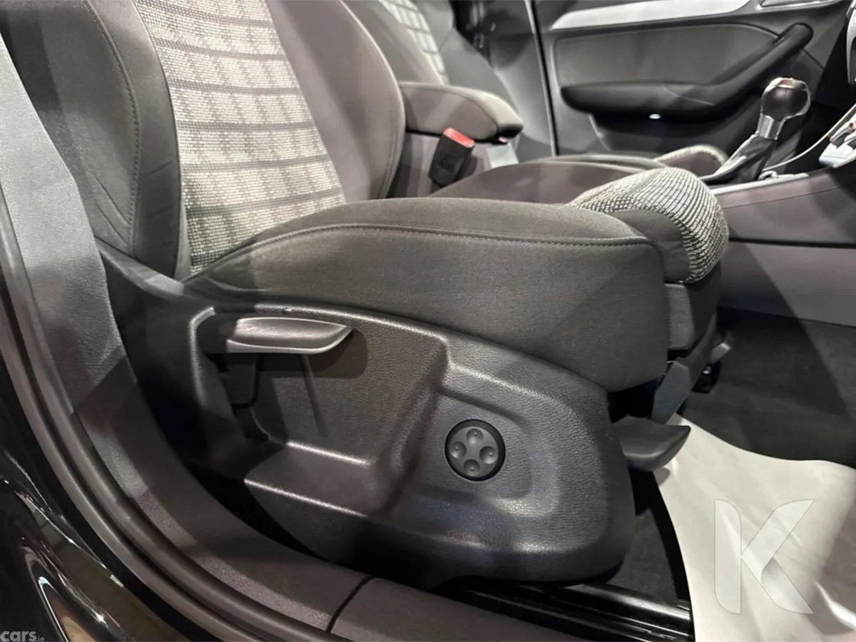 Audi Q3 SUV, Petrol, 2017, Black