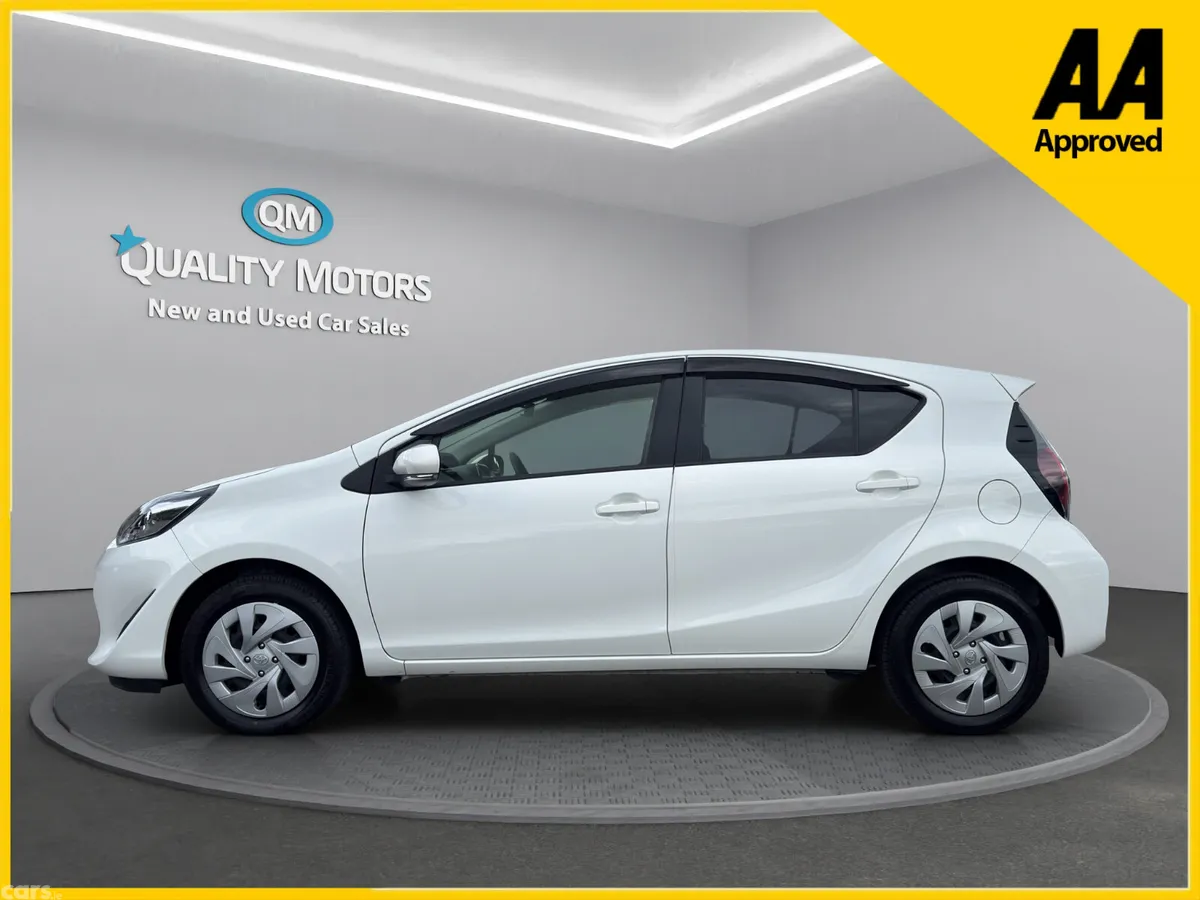 Toyota Aqua Hatchback, Petrol Hybrid, 2021, White
