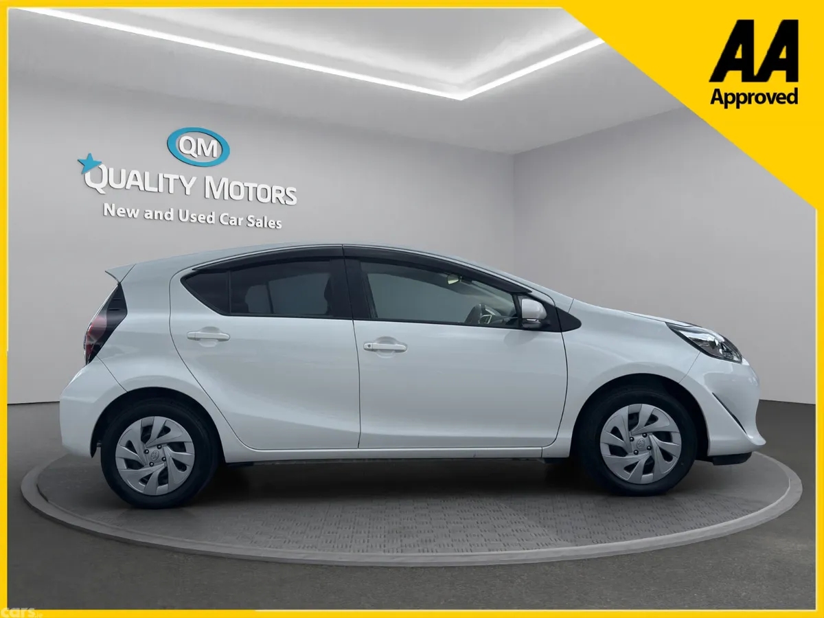 Toyota Aqua Hatchback, Petrol Hybrid, 2021, White