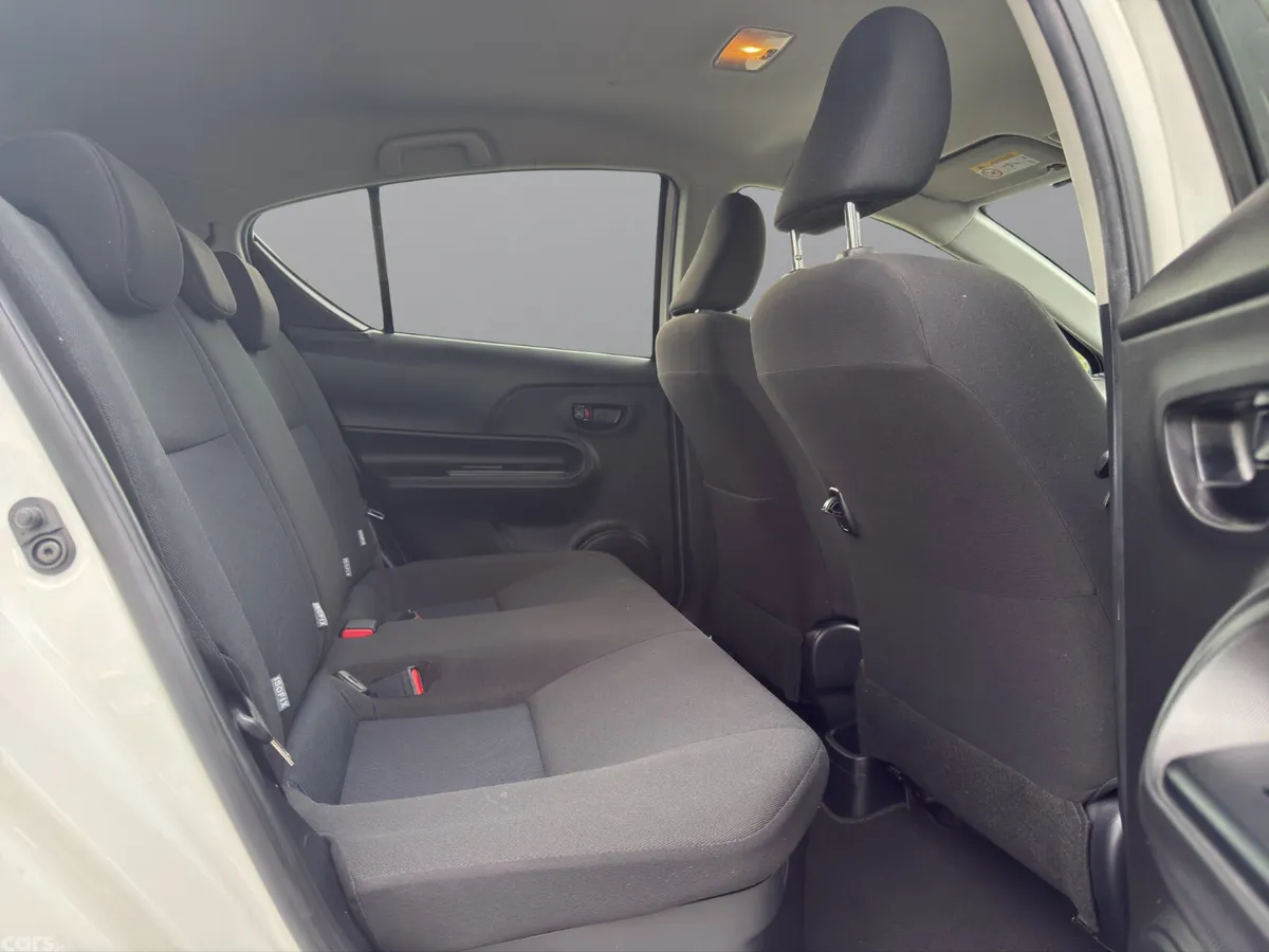 Toyota Aqua Hatchback, Petrol Hybrid, 2021, White