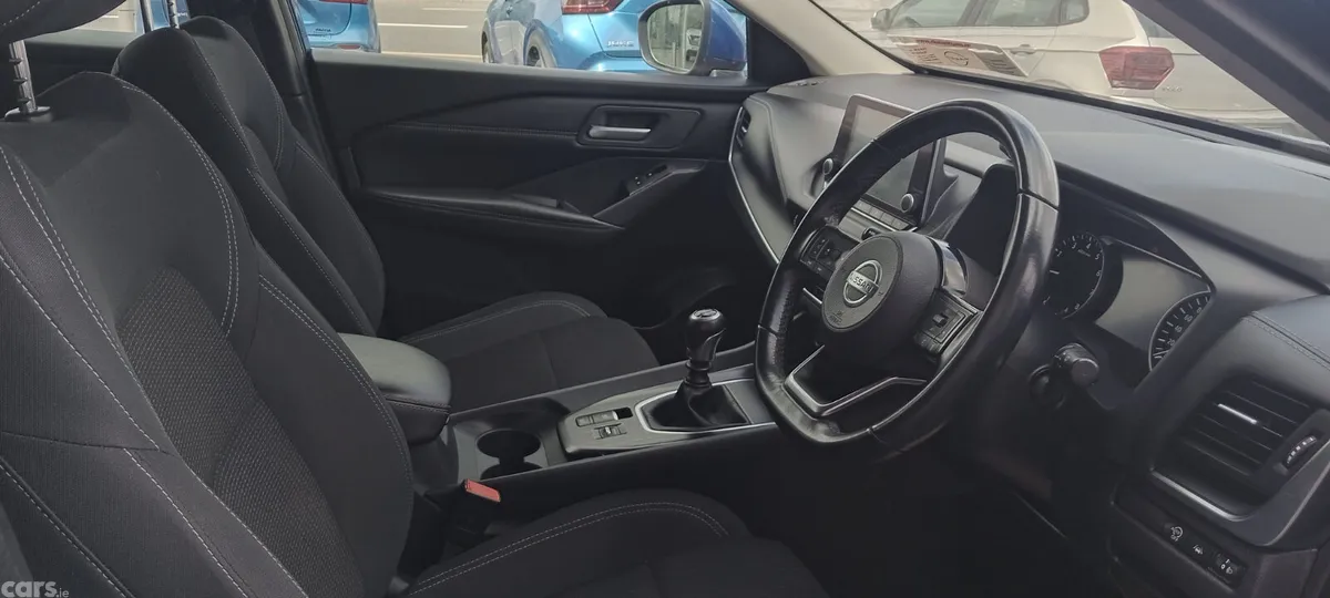 Nissan Qashqai MPV, Petrol, 2022, Blue