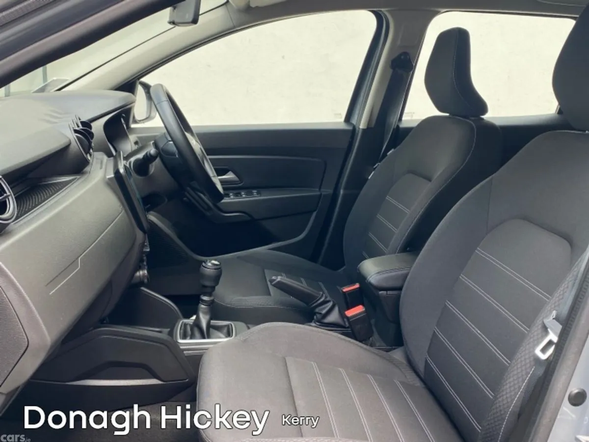Dacia Duster SUV, Diesel, 2023, Grey