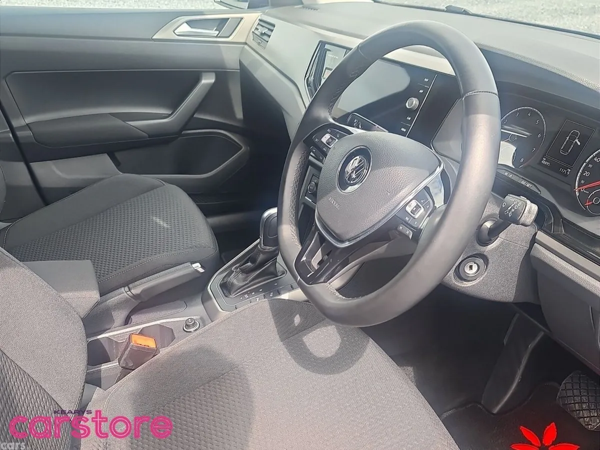 Volkswagen Polo Hatchback, Petrol, 2018, Blue