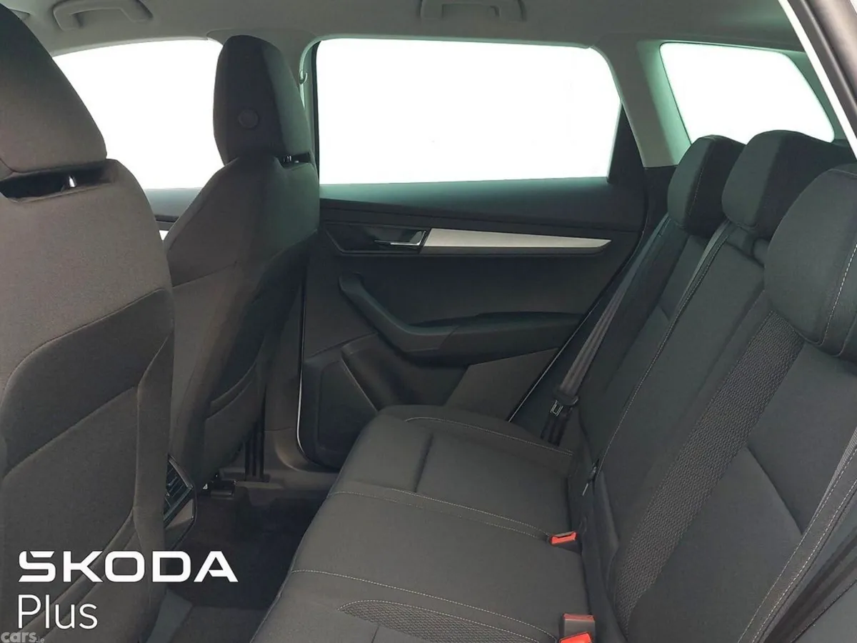 Skoda Karoq SUV, Diesel, 2026, White