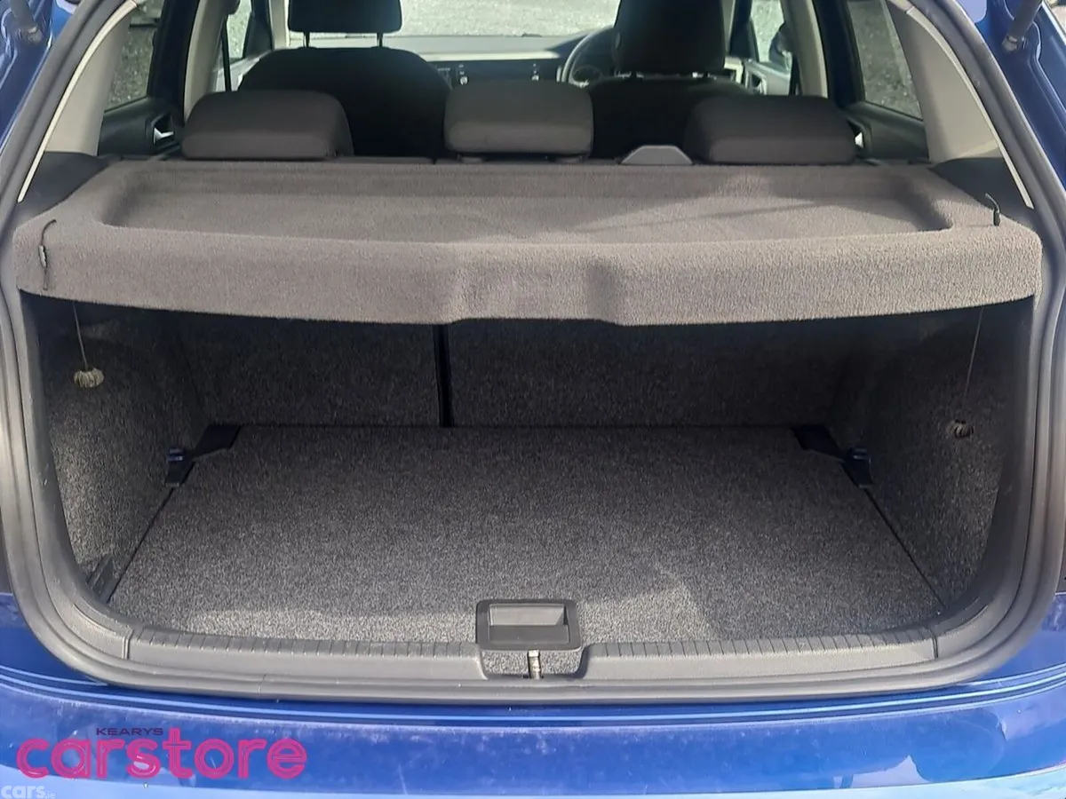 Volkswagen Polo Hatchback, Petrol, 2018, Blue