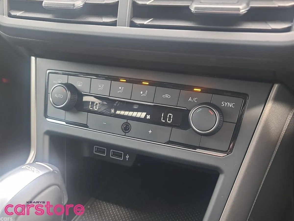 Volkswagen Polo Hatchback, Petrol, 2018, Blue