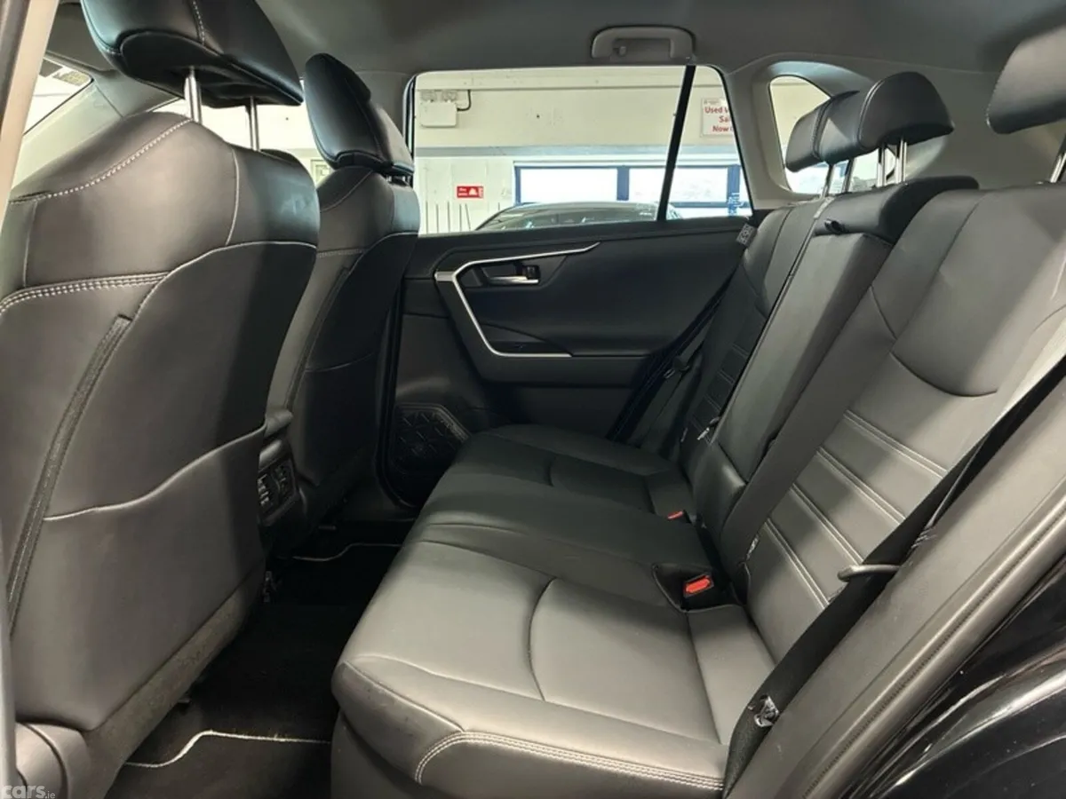 Toyota RAV4 SUV, Petrol Hybrid, 2022, Black
