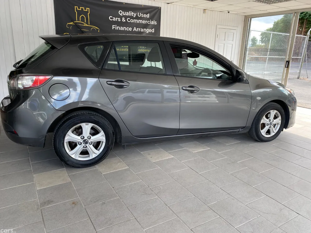 Mazda Mazda3 Hatchback, Diesel, 2013, Grey