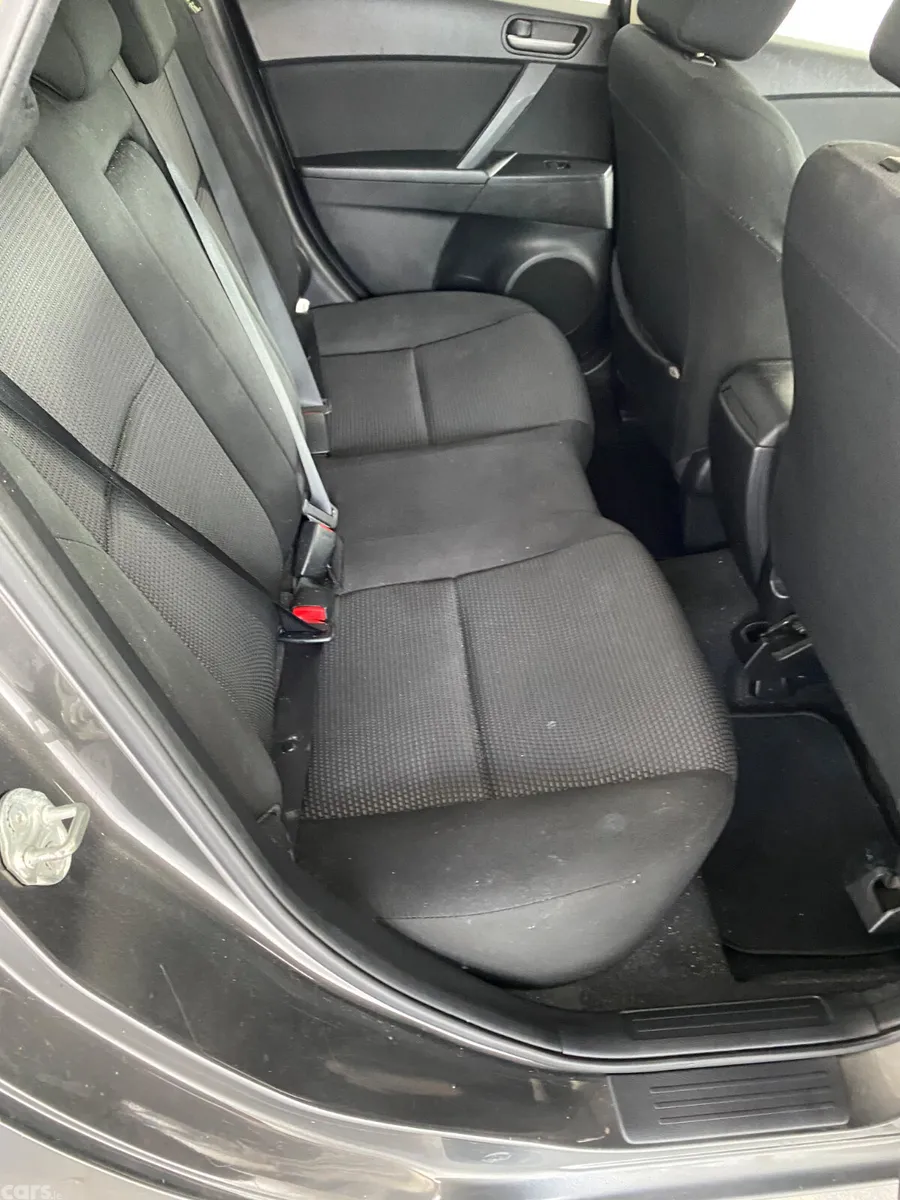 Mazda Mazda3 Hatchback, Diesel, 2013, Grey