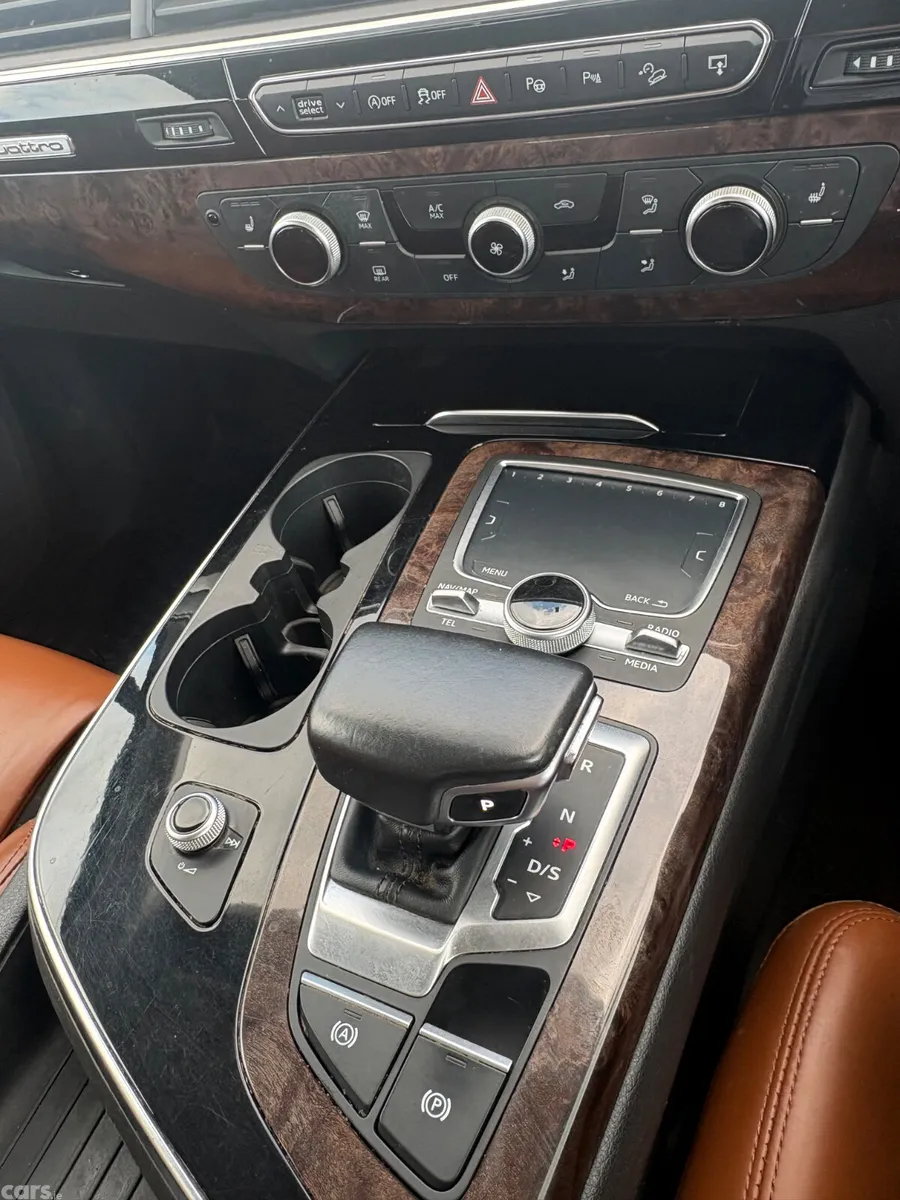 Audi Q7 SUV, Diesel, 2016, Red