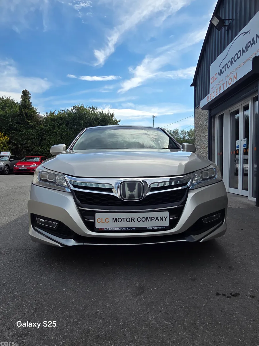 Honda Accord Saloon, Petrol Hybrid, 2014, Gold