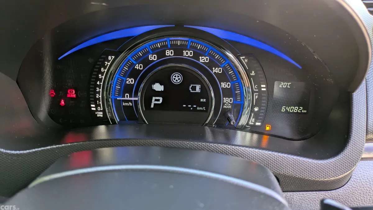 Suzuki Swift Hatchback, Petrol, 2015, Blue