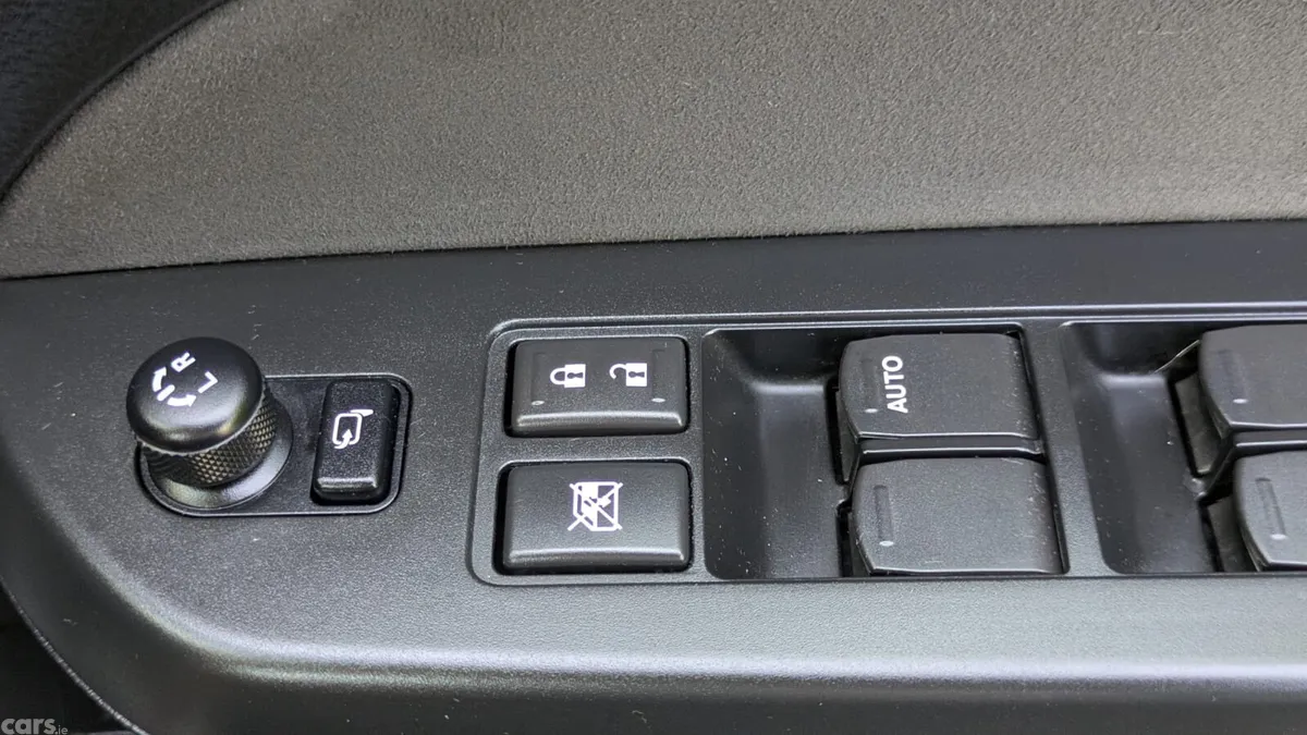 Suzuki Swift Hatchback, Petrol, 2015, Blue