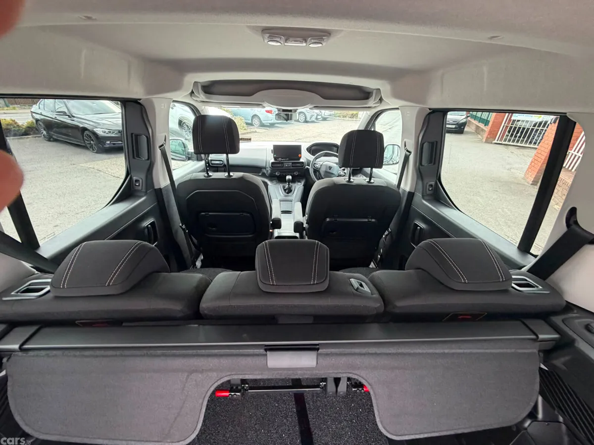 Peugeot Rifter MPV, Diesel, 2026, Black