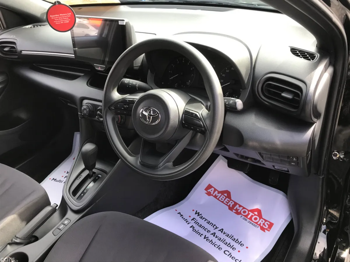 Toyota Yaris Hatchback, Petrol, 2021, Black