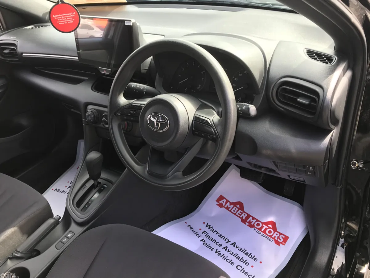 Toyota Yaris Hatchback, Petrol, 2021, Black
