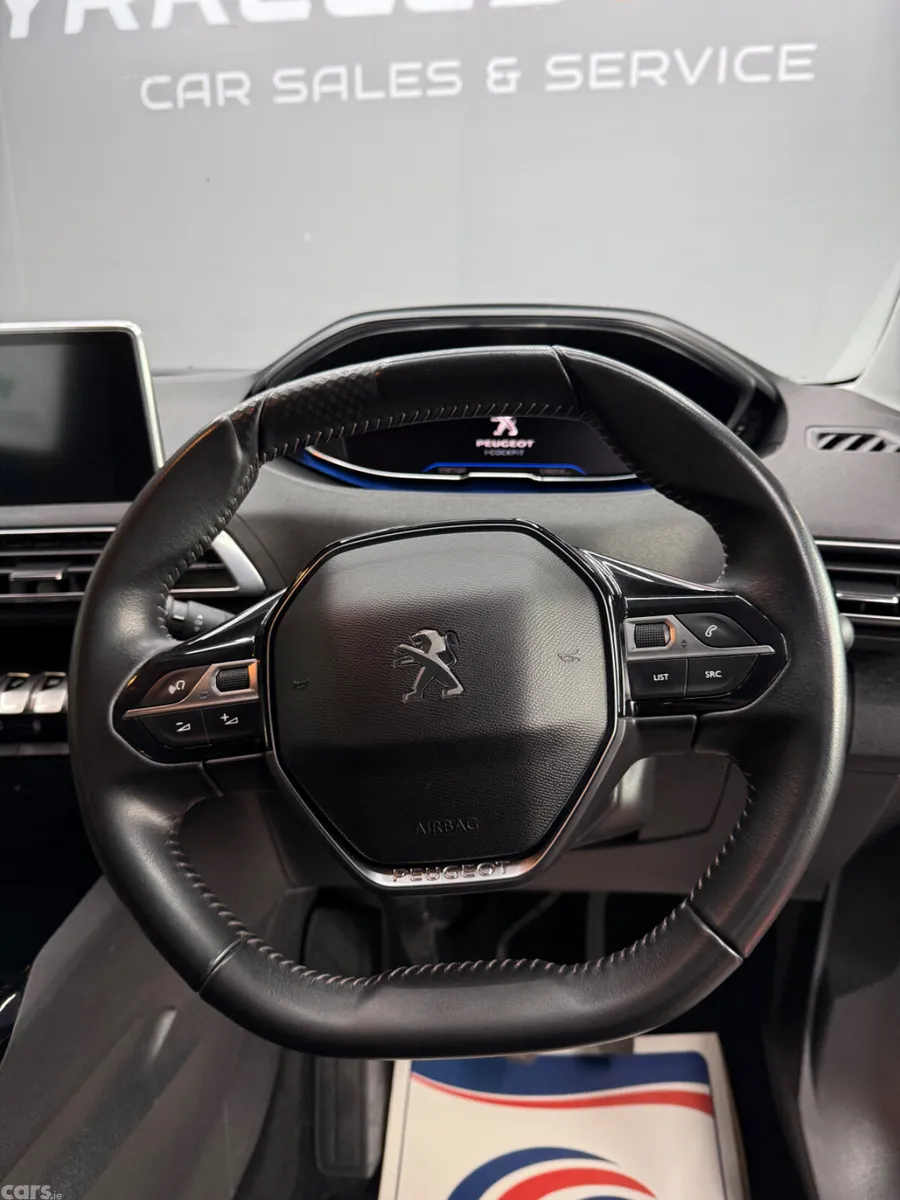 Peugeot 3008 MPV, Diesel, 2021, Grey