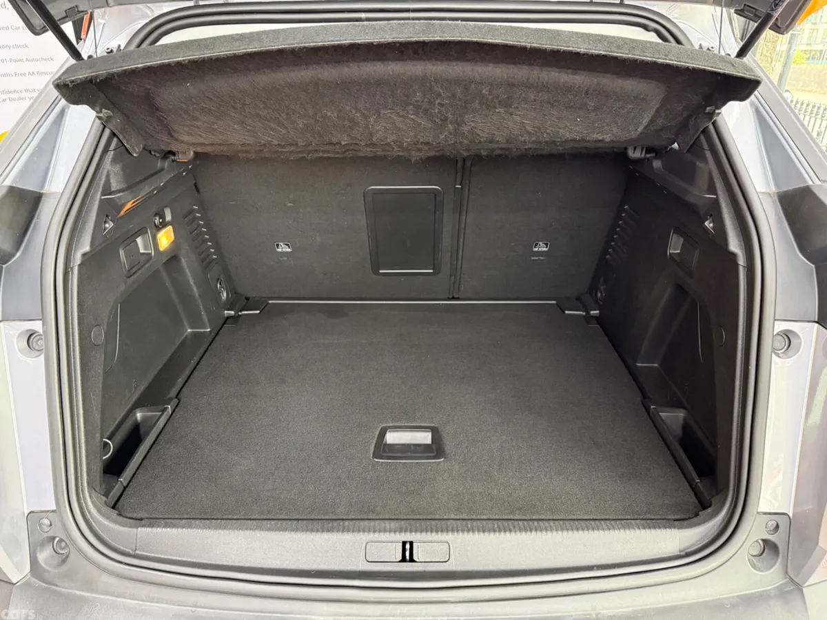 Peugeot 3008 MPV, Diesel, 2021, Grey