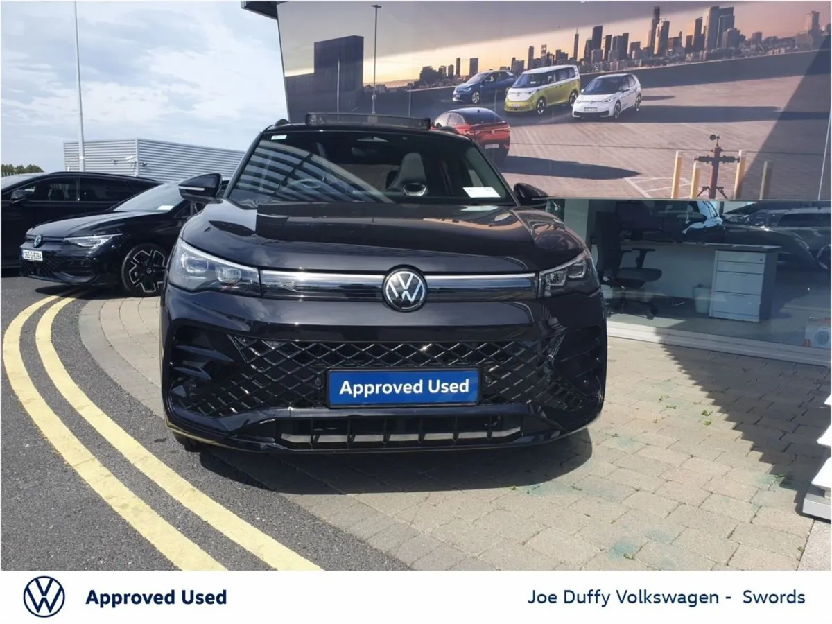 Volkswagen Tiguan SUV, Petrol Plug-in Hybrid, 2024, Black