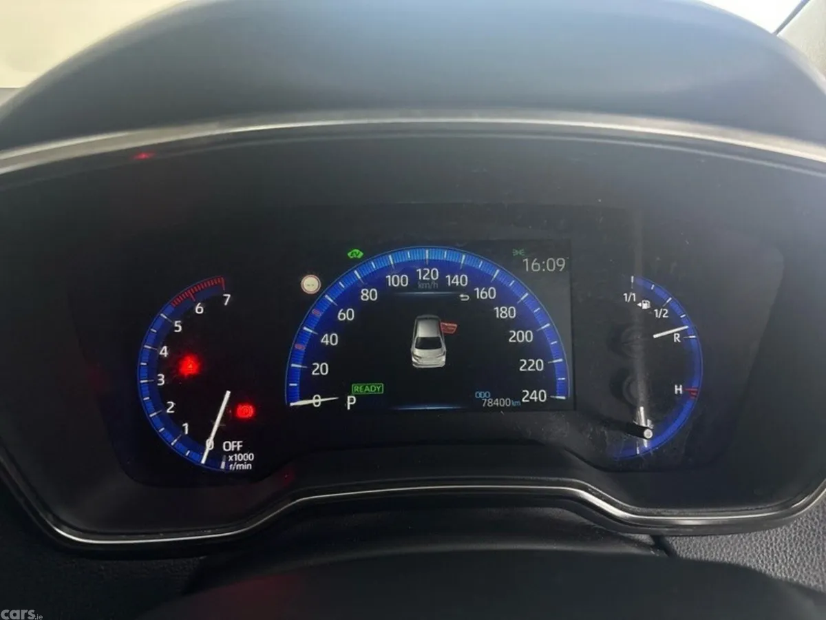 Toyota Corolla Saloon, Petrol Hybrid, 2022, Bronze