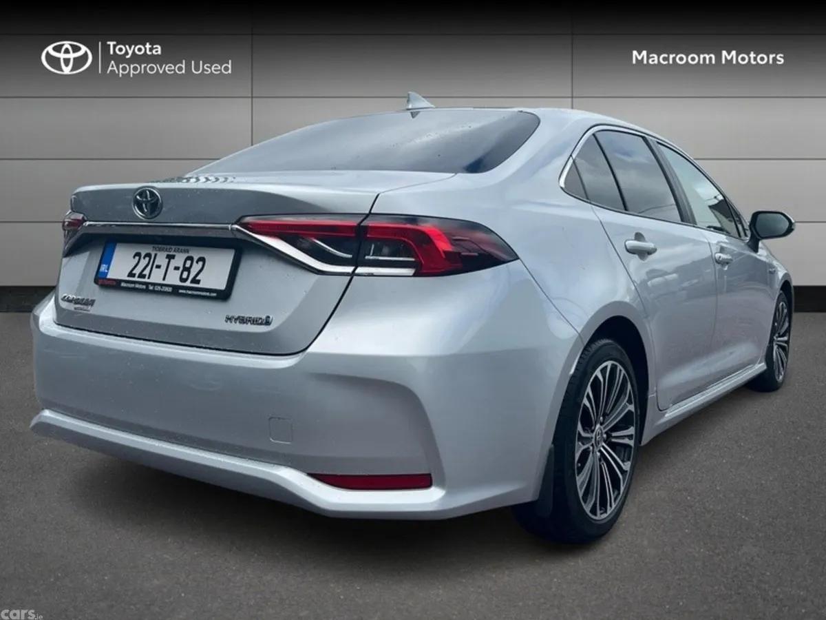 Toyota Corolla Saloon, Petrol Hybrid, 2022, Grey