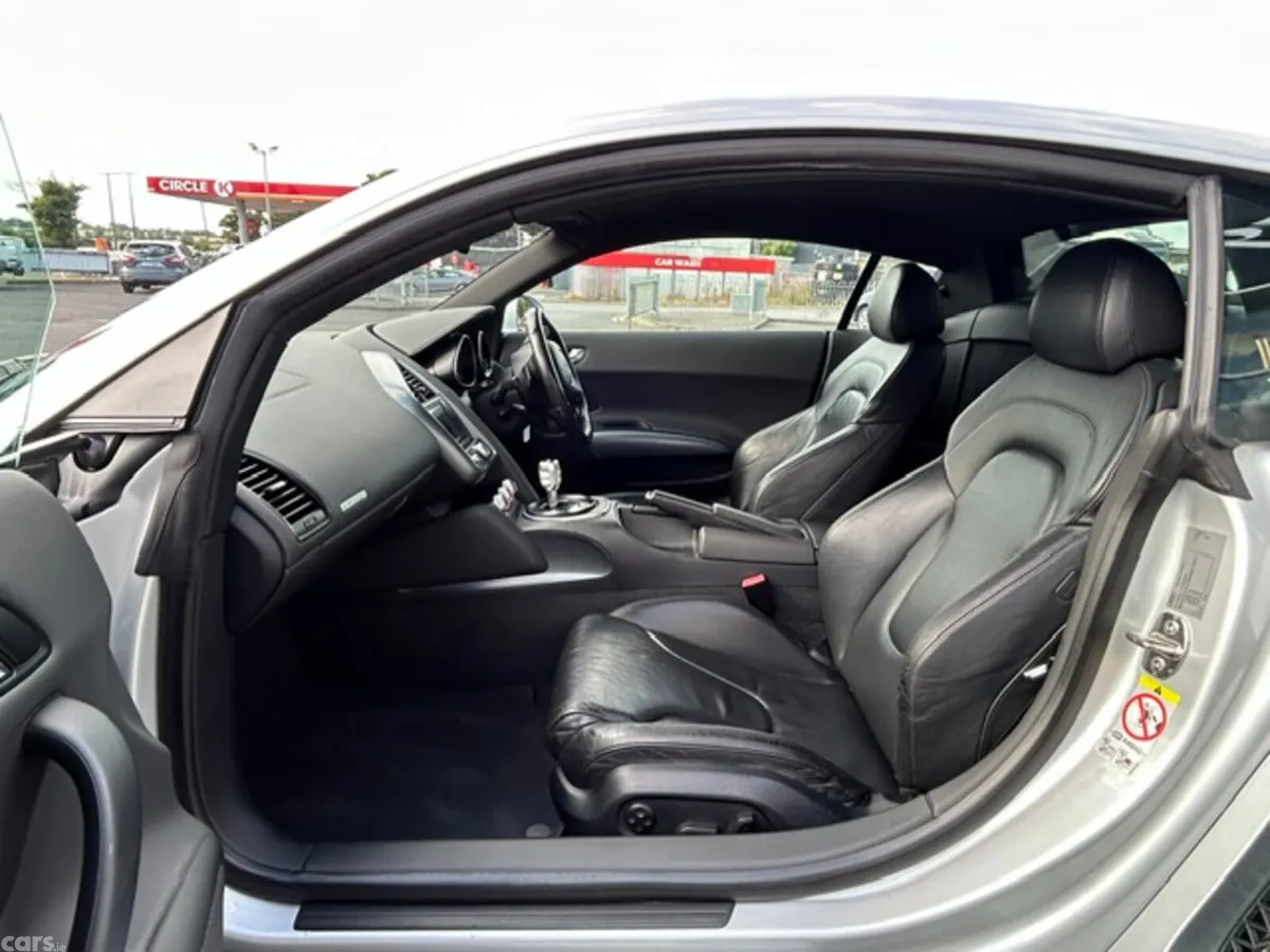 Audi R8 Coupe, Petrol, 2007, Silver