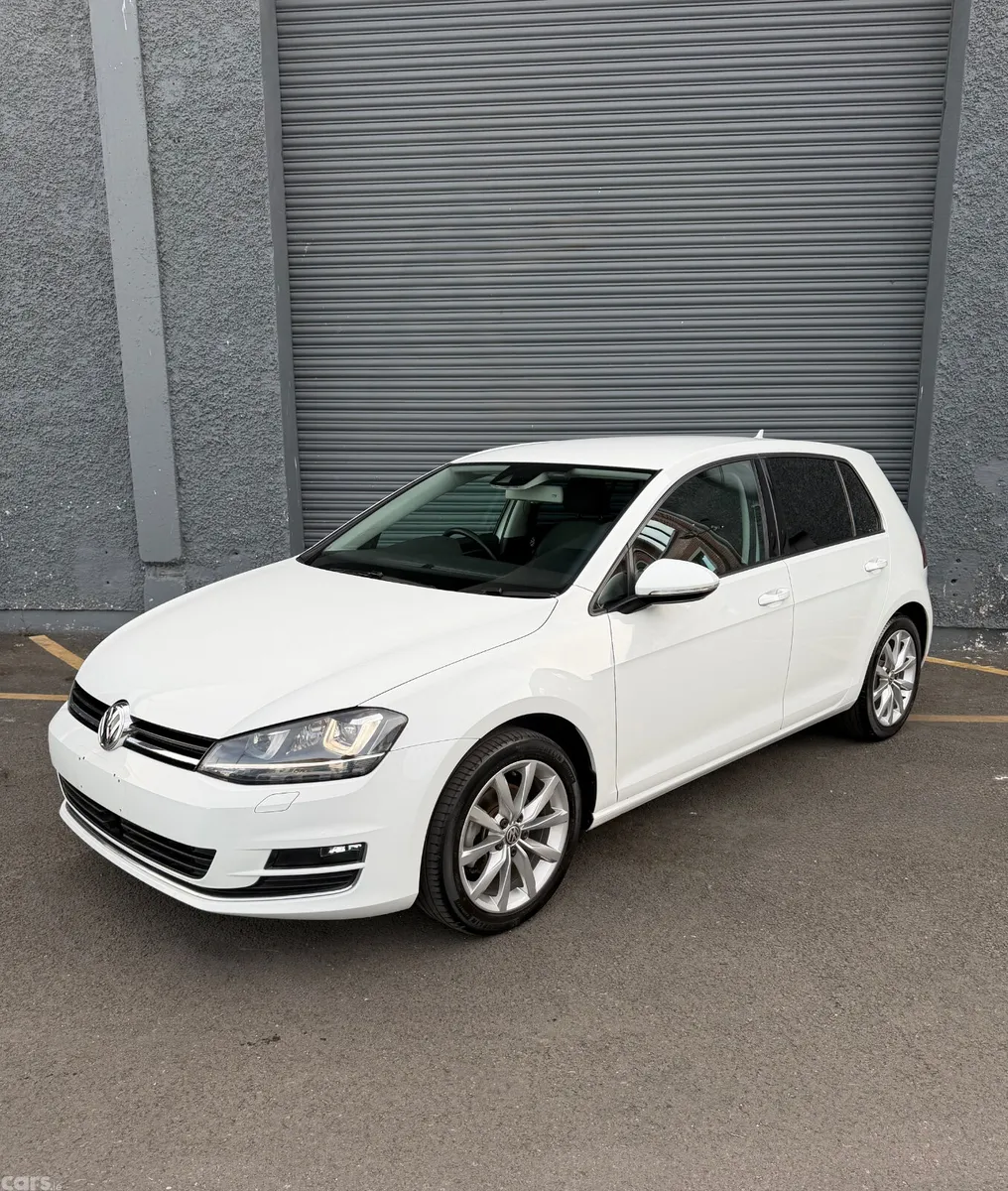 Volkswagen Golf Hatchback, Petrol, 2015, White