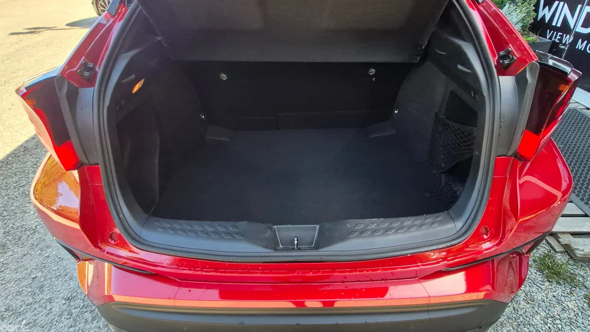 Toyota C-HR Hatchback, Petrol Hybrid, 2022, Red
