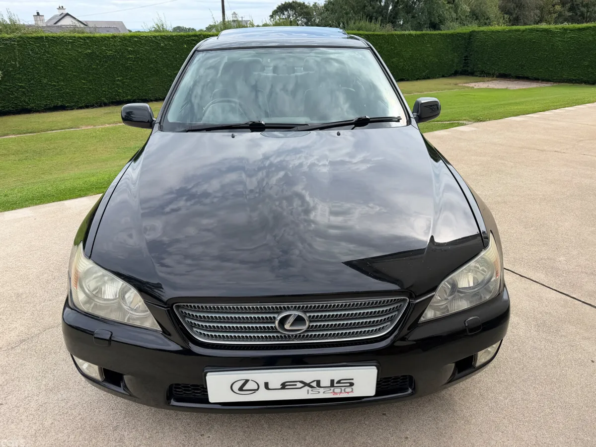 Lexus IS Saloon, Petrol, 2000, Black