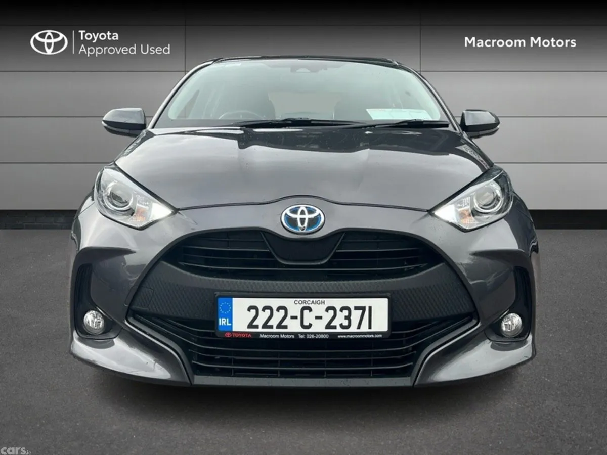 Toyota Yaris Hatchback, Petrol Hybrid, 2022, Grey