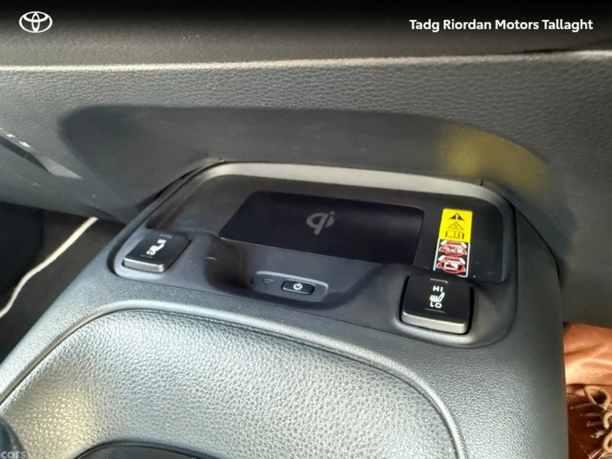Toyota Corolla Saloon, Petrol Hybrid, 2026, Blue