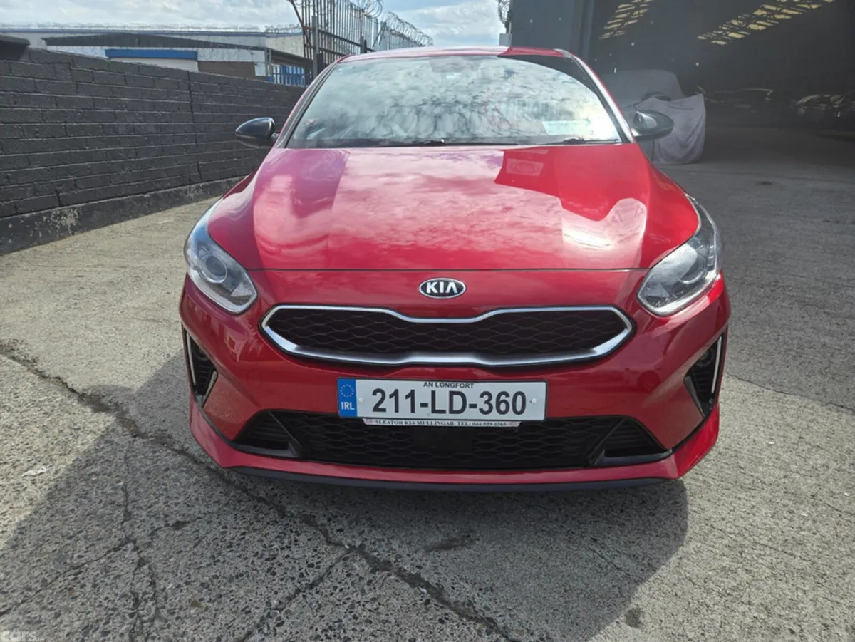 Kia ProCeed Hatchback, Diesel, 2021, Red