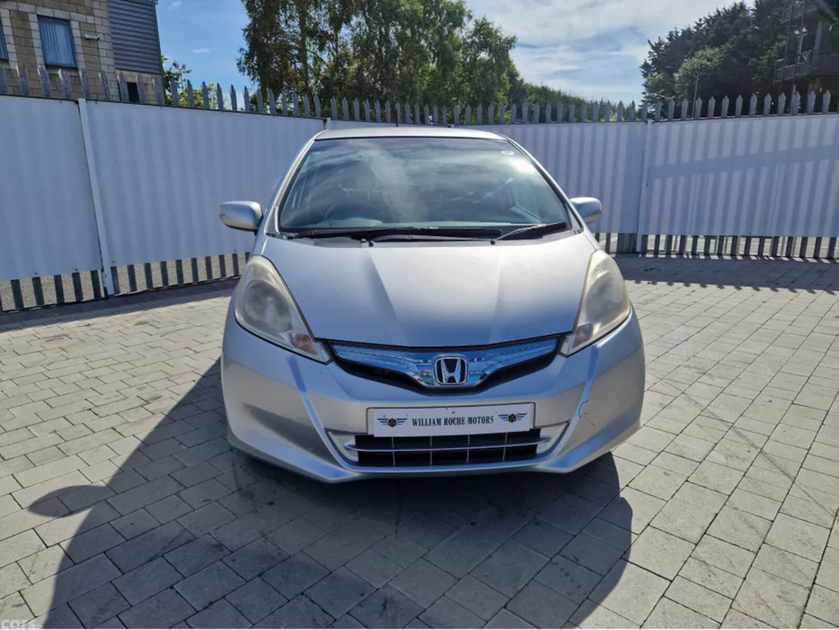 Honda Fit Hatchback, Petrol Hybrid, 2013, Silver