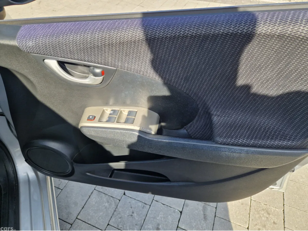 Honda Fit Hatchback, Petrol Hybrid, 2013, Silver