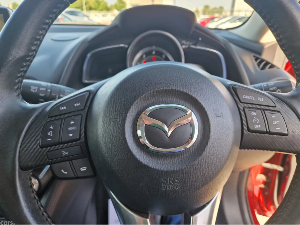 Mazda Mazda2 Hatchback, Diesel, 2016, Red