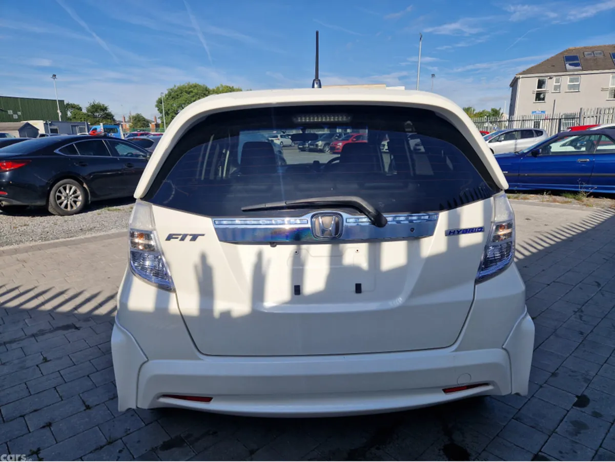 Honda Fit Hatchback, Petrol Hybrid, 2013, White