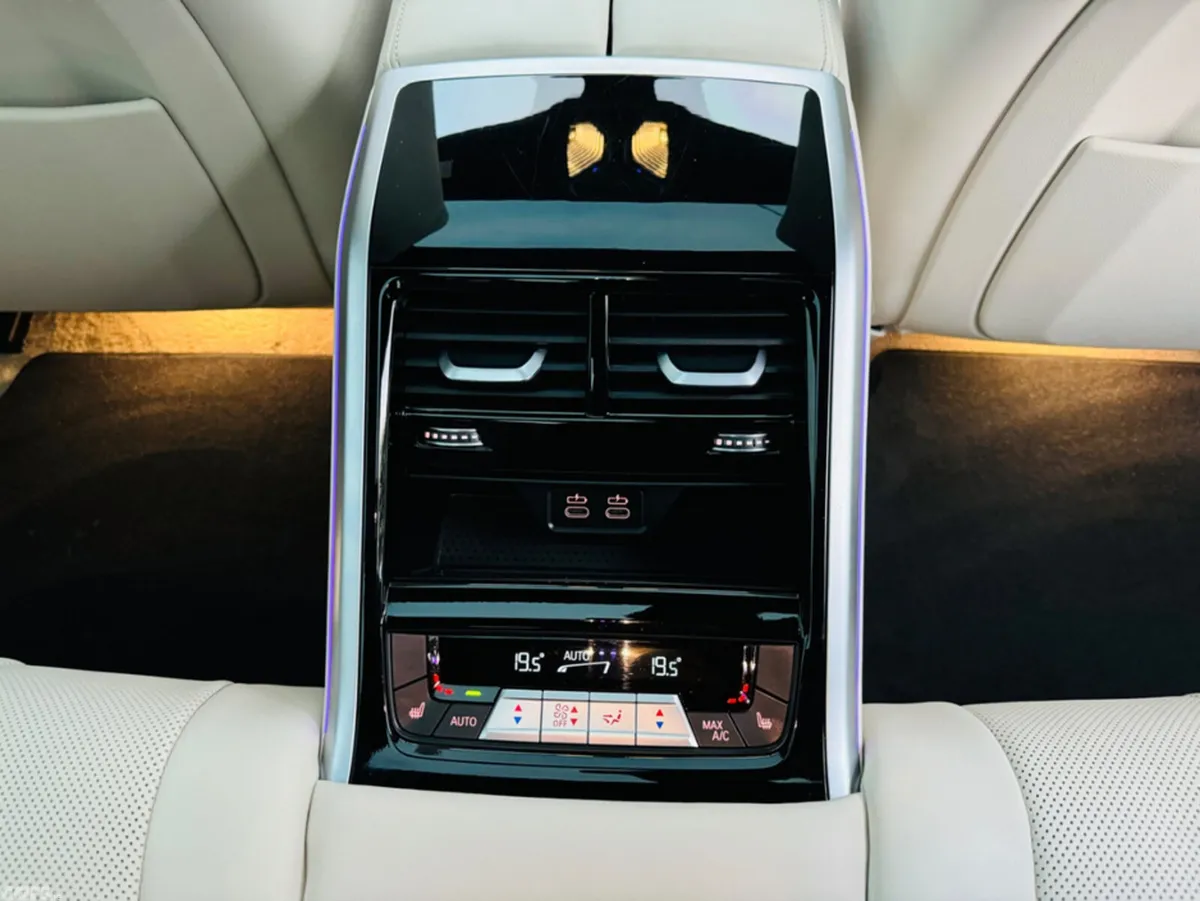 BMW 8-Series Saloon, Diesel, 2021, Blue