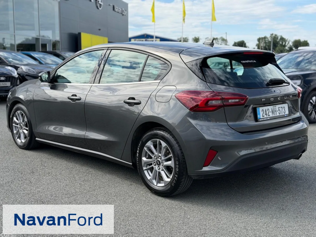 Ford Focus Hatchback, Diesel, 2024, Grey