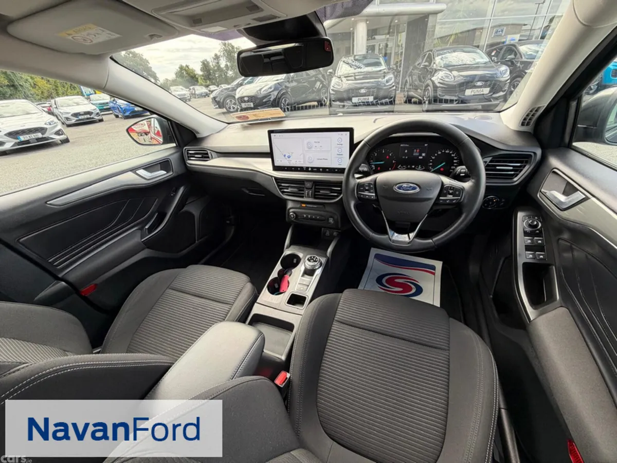 Ford Focus Hatchback, Diesel, 2024, Grey