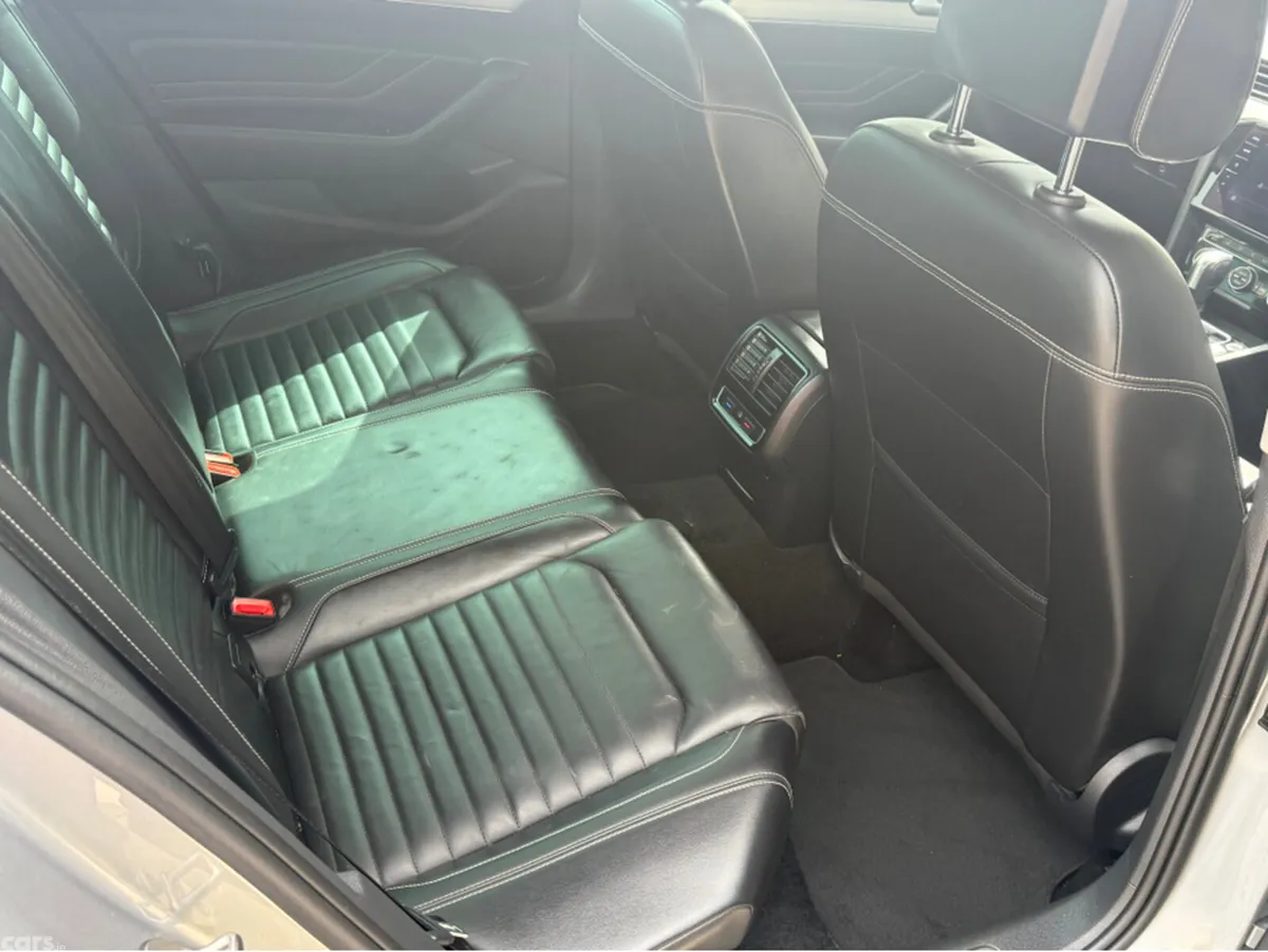Volkswagen Passat Saloon, Diesel, 2020, Grey