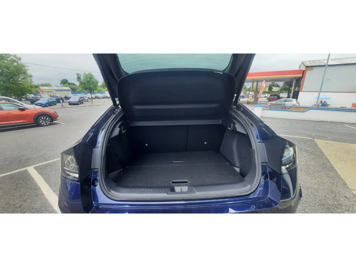 Nissan Leaf Hatchback, Electric, 2026, Blue