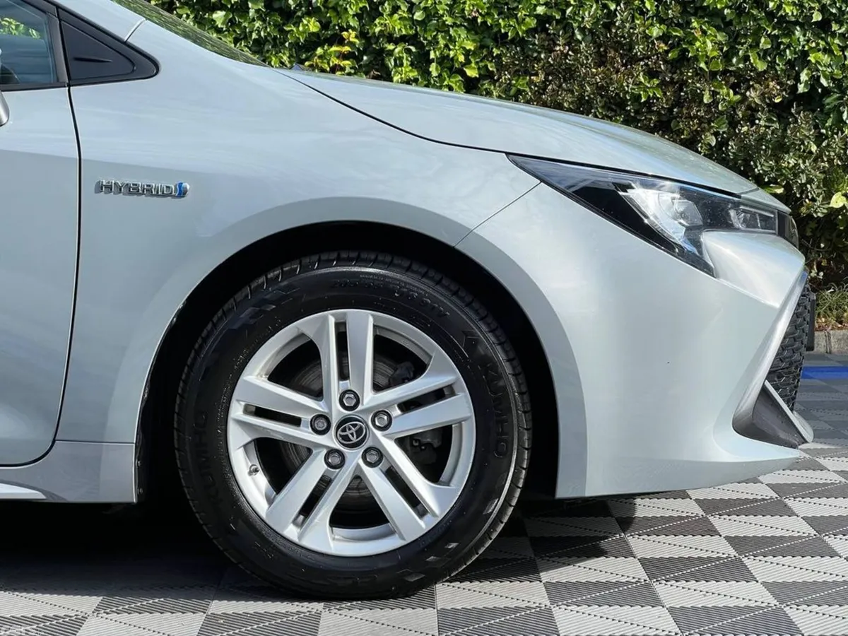 Toyota Corolla Hatchback, Petrol Hybrid, 2022, Grey
